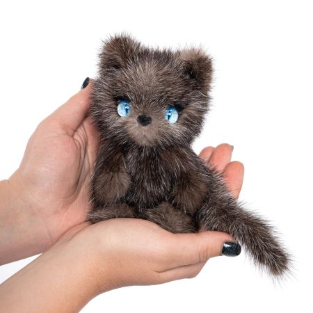 На фото котенок тедди игрушка из натурального меха норка цвет соболь седой Holich Toys в разных ракурса
