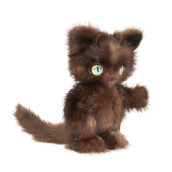 На фото мягкая игрушка котенок тедди из натурального меха норки коричневый Holich Toys в разных ракурса