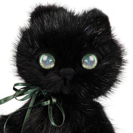 На фото котенок тедди игрушка из натурального меха норки черный Holich Toys в разных ракурса